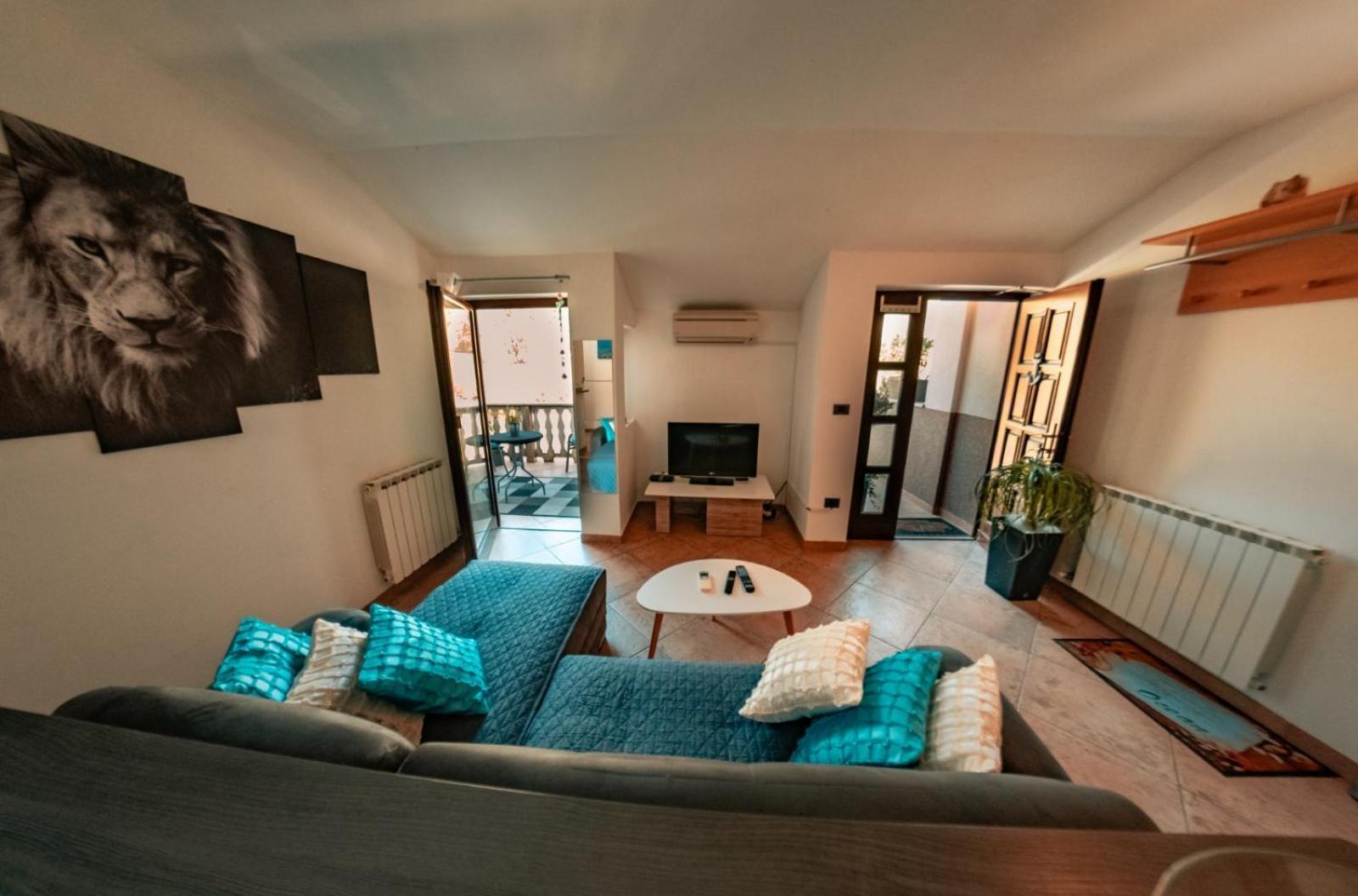 Sea Apartment Изола Экстерьер фото